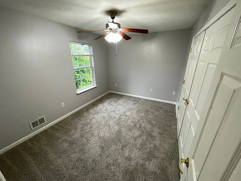 190 Benson Pike Duplex — Photo 27
