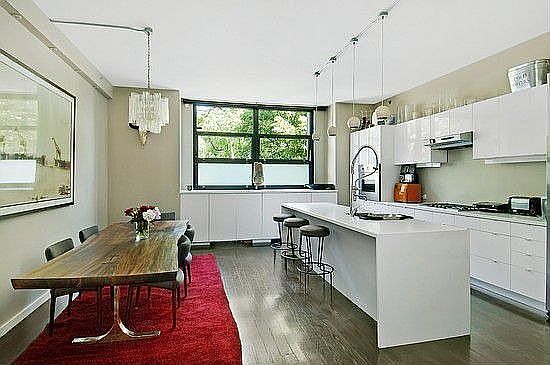 1st image of 7 Essex St APT 1A