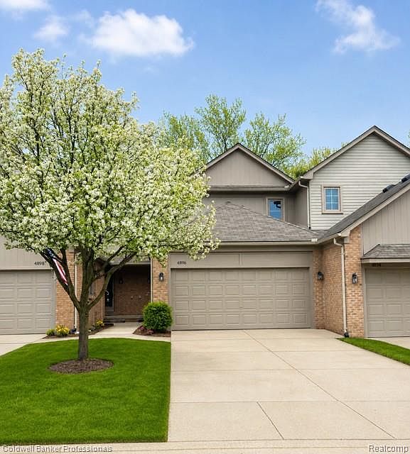 1st image of 4896 Royal Cove Dr