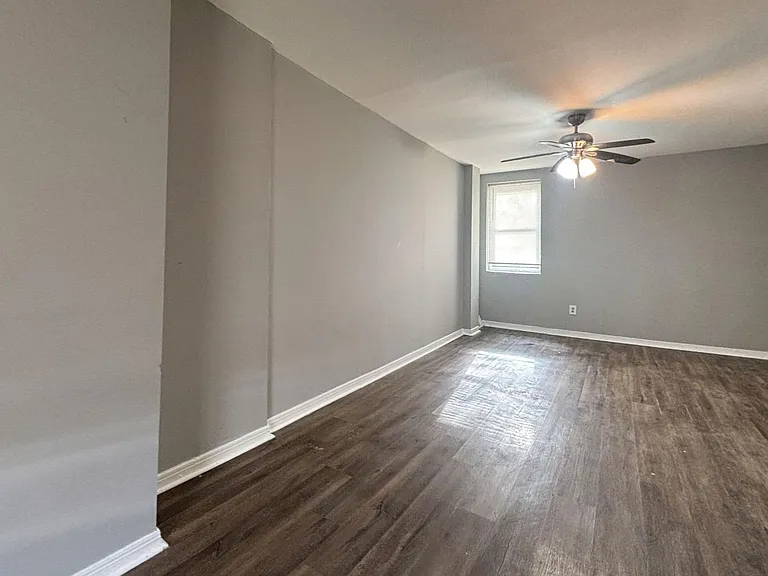22 N Conestoga St — Photo 11