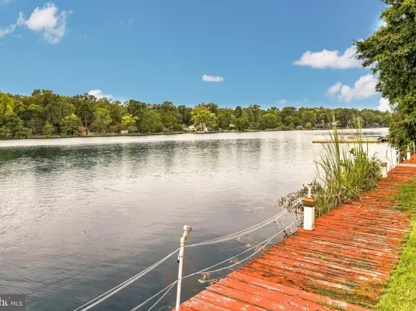 3415 N Shore Dr, Williamstown, NJ 08094