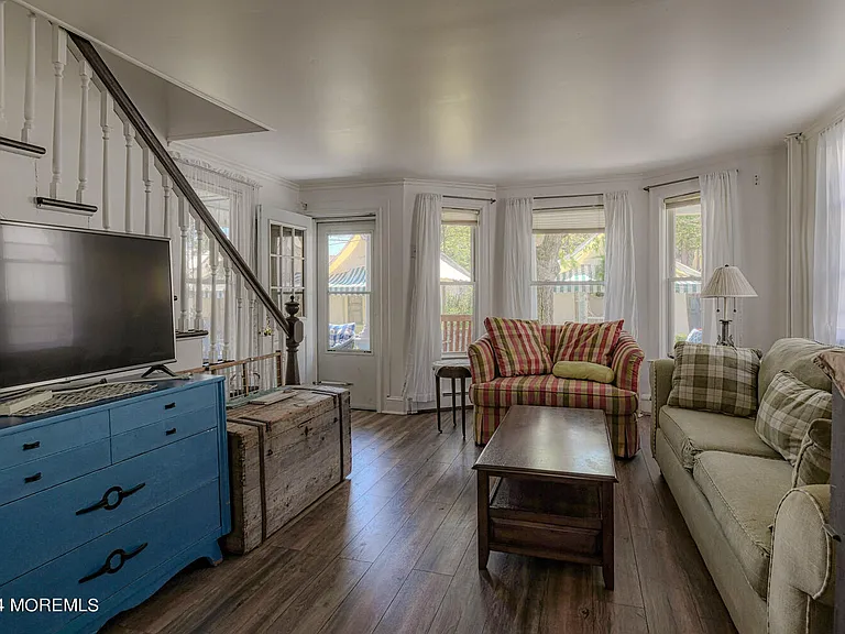 59 Kingsley Pl — Photo 5