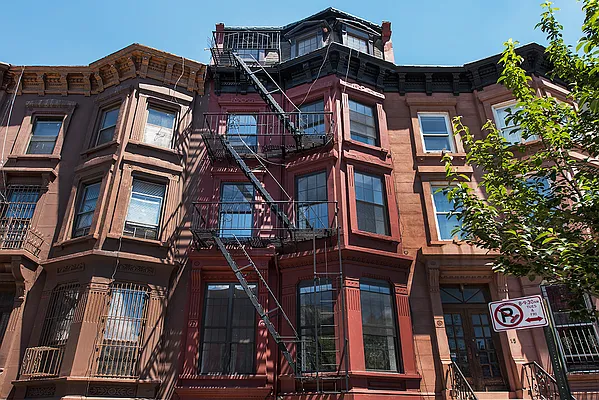 Rented by Compass | media 48