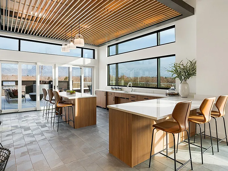 Sky Lounge Clubroom