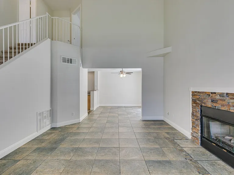 200 Luninborg St — Photo 24