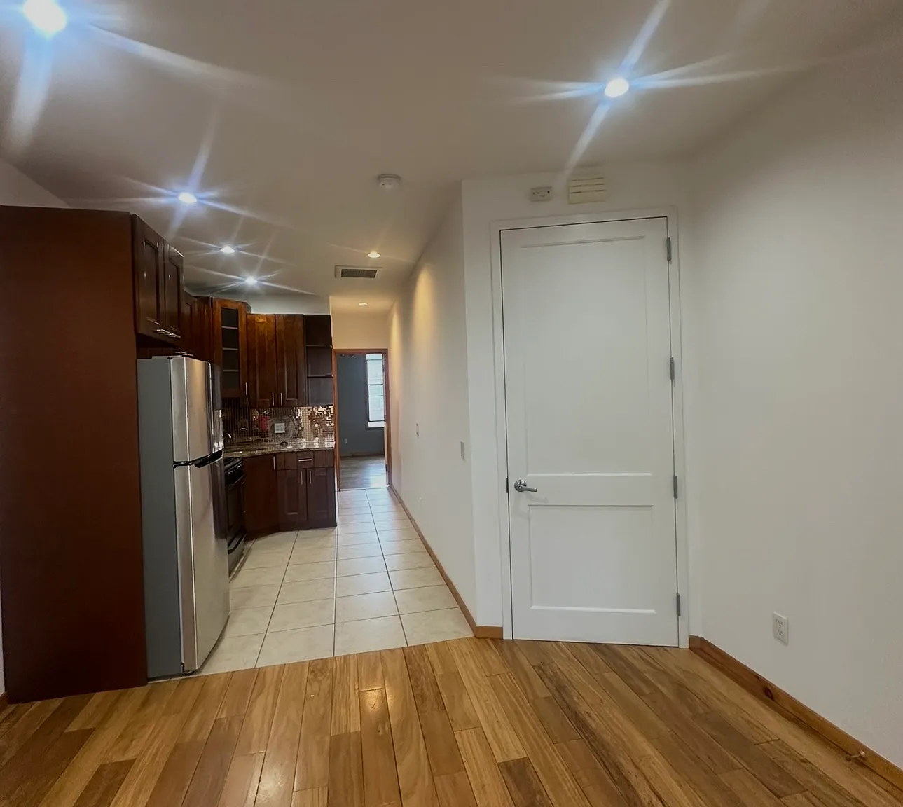 2 bed, 1.5 bath, 800 sqft, $2,900 — Photo 4