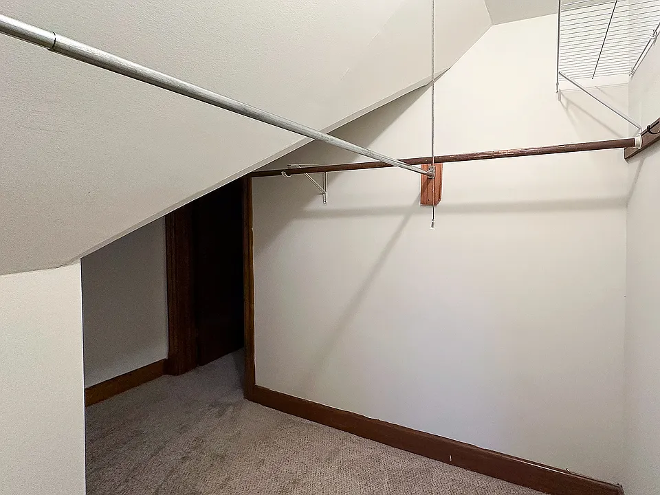 3 Bed / 1 Bath - 1,500 SF - Closet