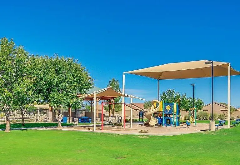 20+ playgrounds for your family to enjoy!