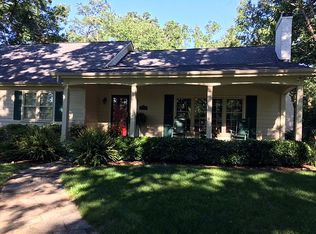 1300 Peter Pan Rd, Lookout Mountain, GA 30750