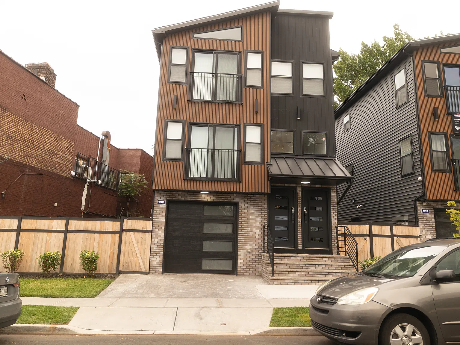 3 bed, $3,400 — Photo 1