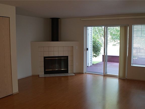 5th image of 23630 55th Pl S #15-4