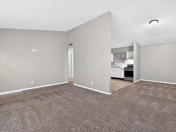 4th image of 13325 Forge Cir