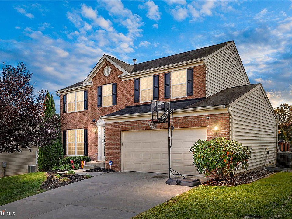 1st image of 5412 Silver Maple Ln