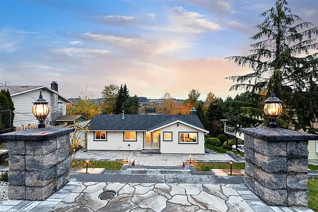 6 bed, 2.5 bath, 2261 sqft, $4,490 — Photo 1