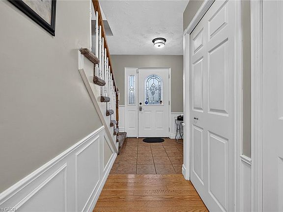 3rd image of 253 Highridge Ave