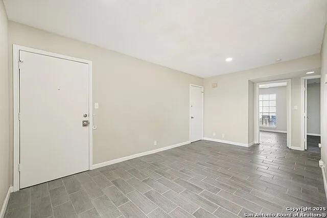 10609 Starcrest Dr #10611 — Photo 14