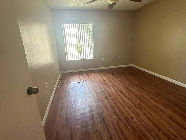 618 Orange Dr #212 — Photo 22