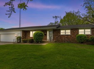 1002 Calvary Ln, Angola, IN 46703