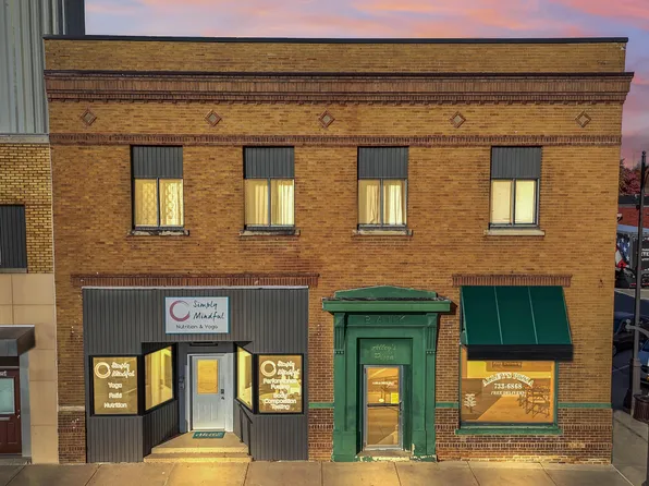 527 Broad St, Story City, IA 50248