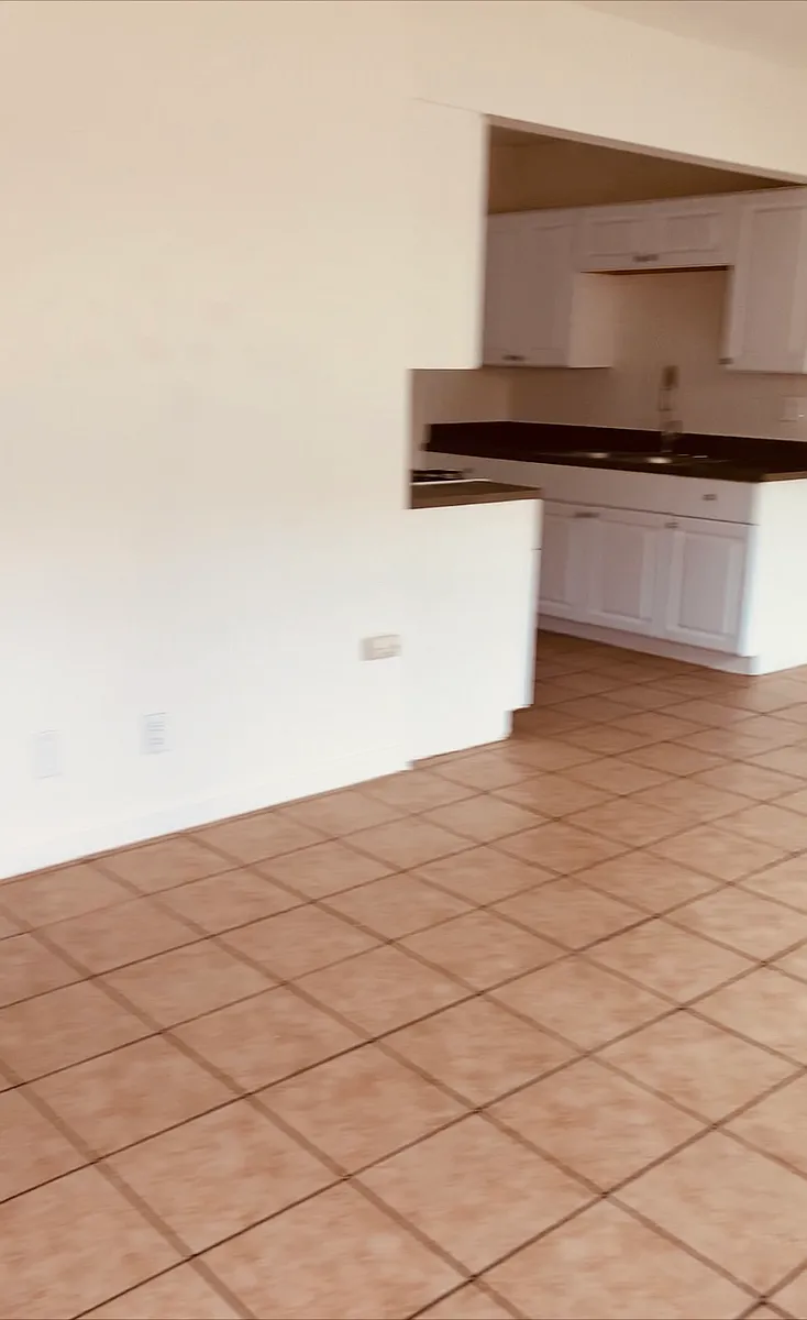 Building Photo - 6650 Picasso Rd #5