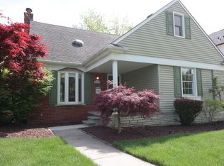 2120 Vinsetta Blvd, Royal Oak, MI