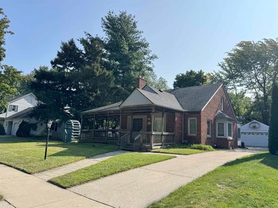 1253 Burlington Dr, Mount Clemens, MI, 48043