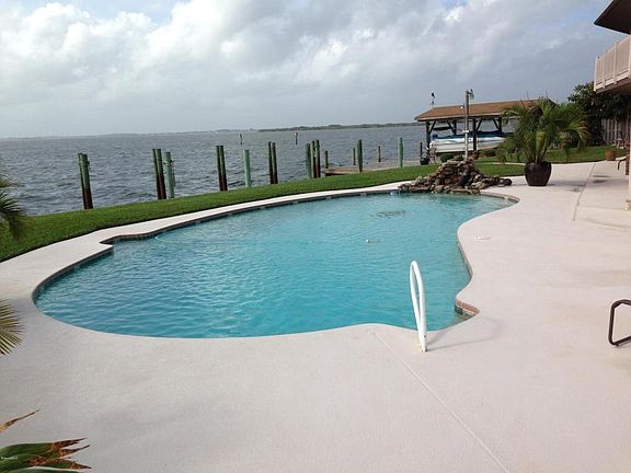 2nd image of 22 W Point Dr