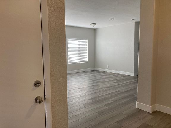 4th image of 1317 Pacific Terrace Dr