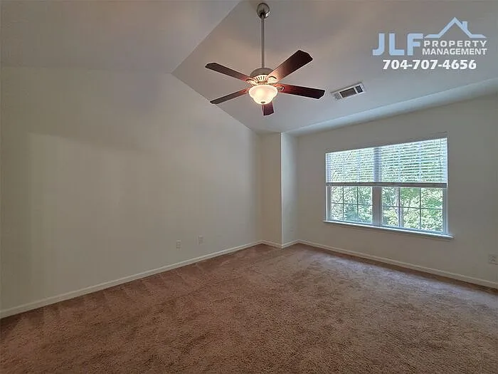 360 Tidmarsh Ct — Photo 16
