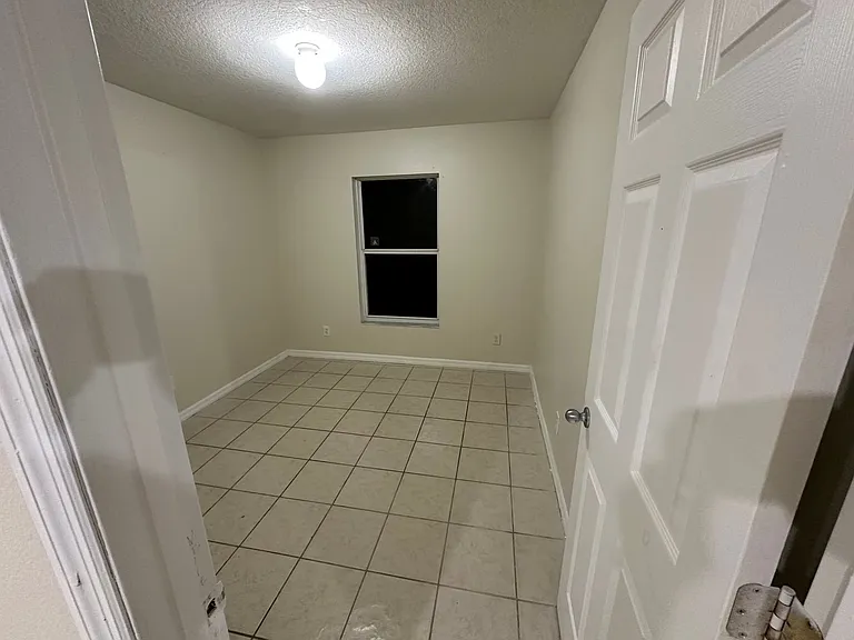 3005 Hillview St — Photo 6