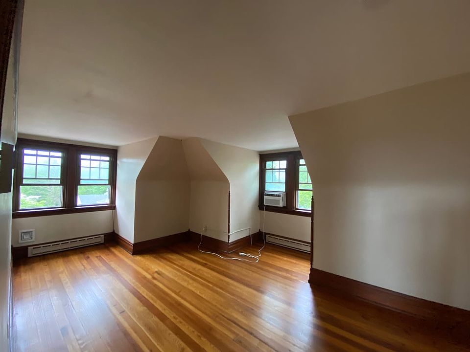 1st image of 2209 Albright Ave #3