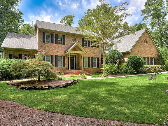 4th image of 3080 Glenview Dr