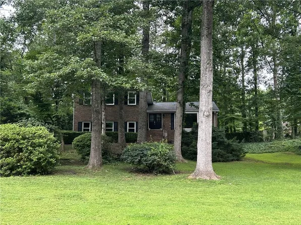 2271 Fox Hound Pkwy, Marietta, GA 30062