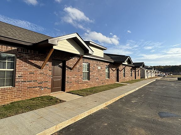 3rd image of 4297 Holcomb Dr #397