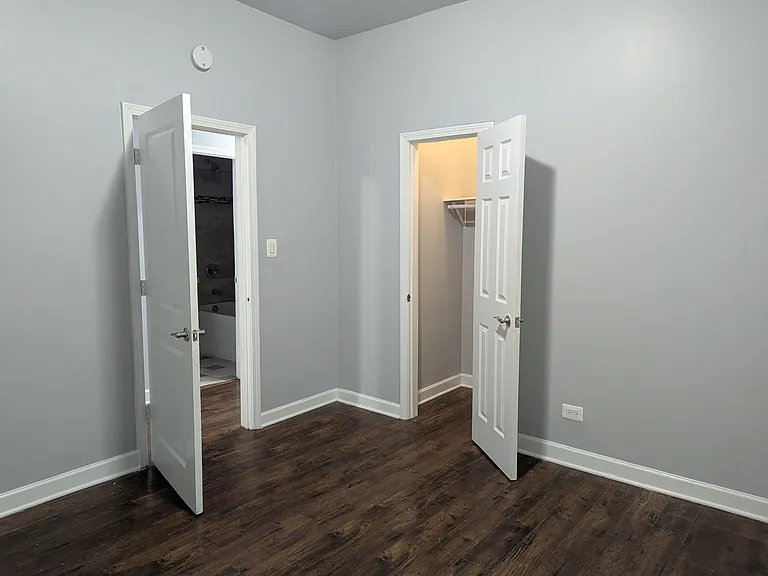 6401 S Saint Lawrence Ave — Photo 7