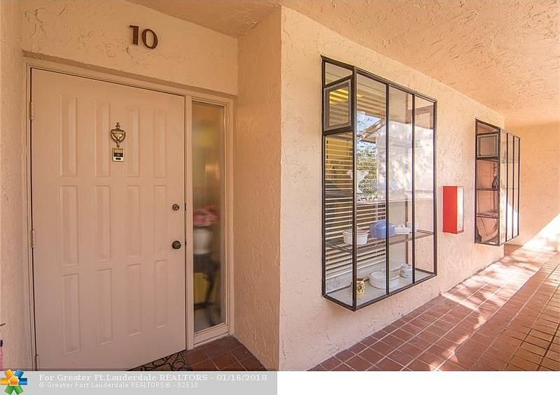 1st image of 2307 SW 15th St APT 10