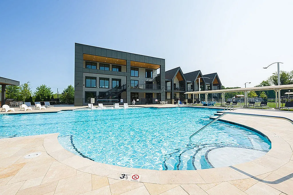 Blu South — Photo 3