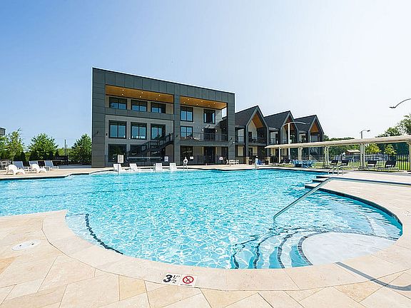 Blu South Swimming Pool