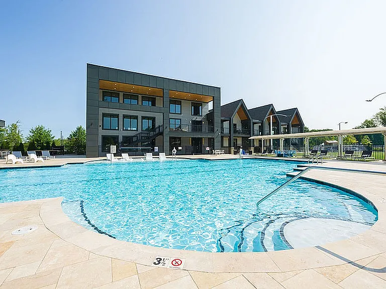 Blu South Swimming Pool