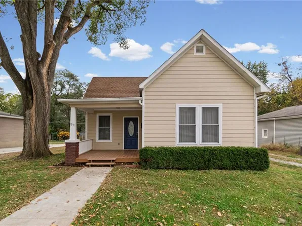 1331 Metropolitan Ave, Leavenworth, KS 66048