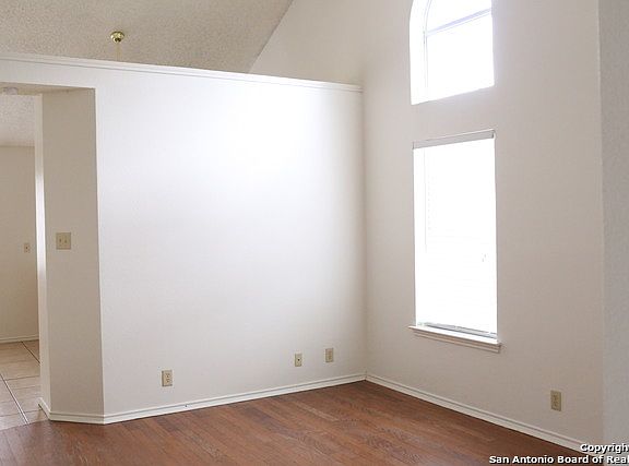 4th image of 7206 Burns Way