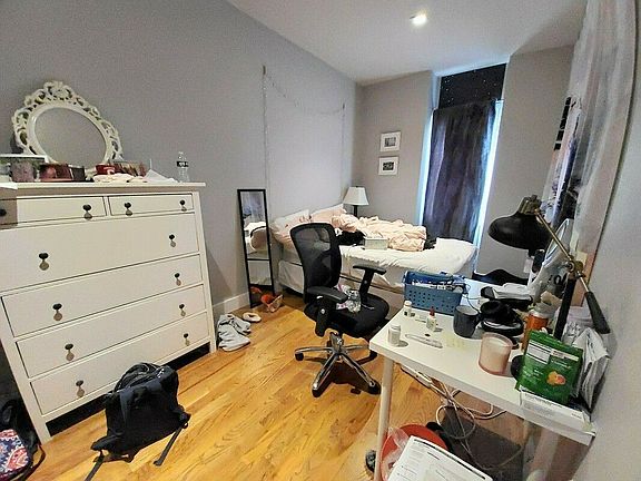 4th image of 1448 Bedford Ave #2D