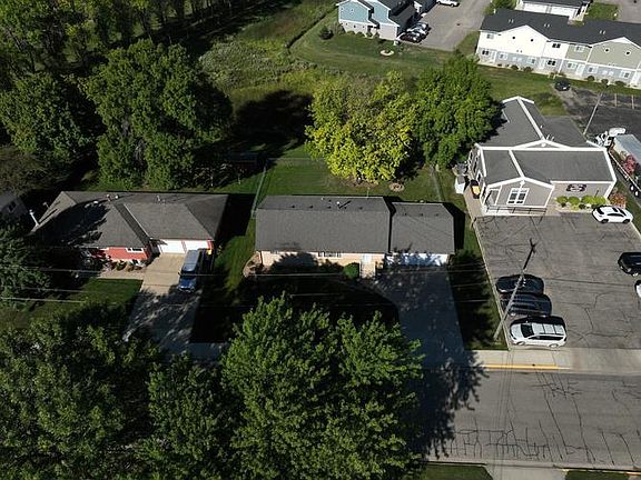 4th image of 106 Plainview St