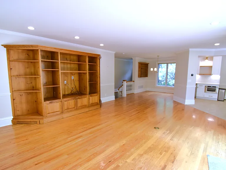 2105 S Fillmore St — Photo 24