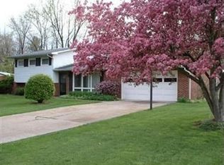 3654 Lakeview Blvd, Stow, OH 44224