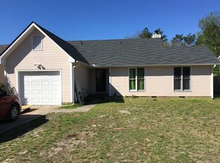 6845 Marlowe Dr, Fayetteville, NC 28314