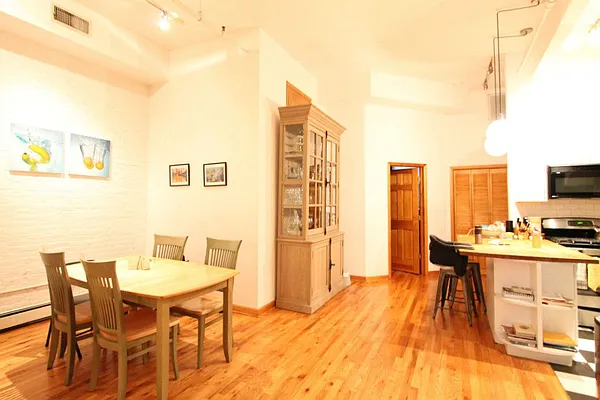 Rented by Level Group | media 14