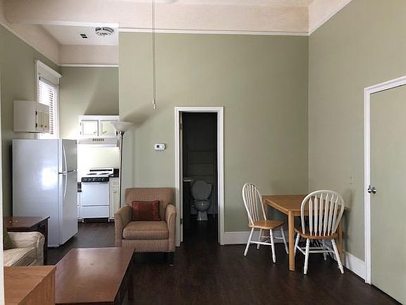 LIVING ROOM/ DINING ROOM
