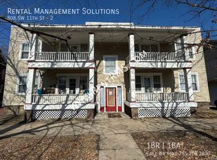 808 SW 11th St #2, Topeka, KS 66612