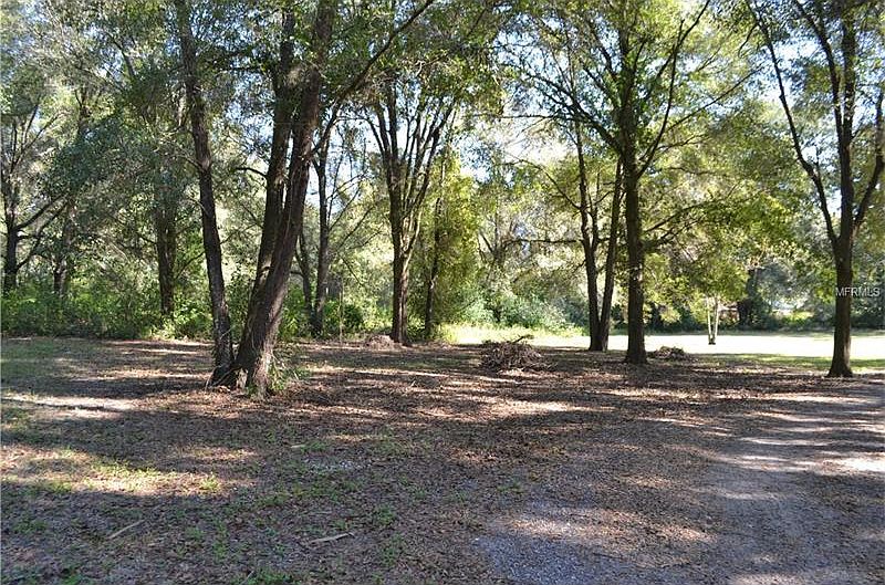 2nd image of 1765 Country Crest Ln